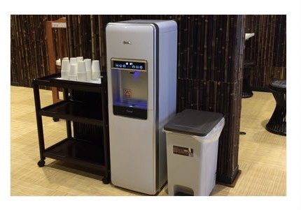 楽水ウォーターサーバー 設置