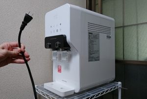 設置場所まで届く？ウォータースタンドのコンセントの長さと接続時の注意点！
