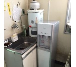 給湯室 お湯 カップ麺