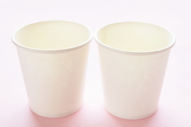 コスモウォーターのボトル1本分で飲める紙コップ2杯分