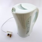 会社　ポット　お湯