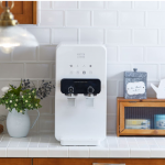 ウォーターサーバーを棚の上に設置できるの?おすすめサイズのサーバーをご紹介!