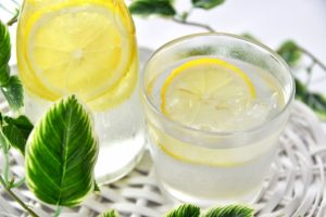 レモン水の簡単な作り方とは？便利なグッズもご紹介します！