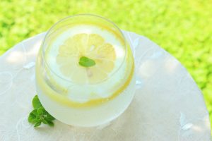 レモン水にデメリットはある？飲み続けることで起こる体の変化を調べてみた！