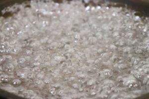 カルキは沸騰何分で除去できる？沸騰時間が短いと良くないんです！