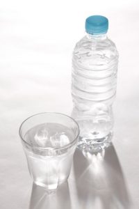 水道水　ペットボトル