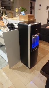 楽水リビングとキッチンの間