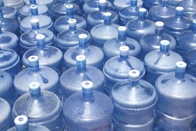 ウォーターサーバー ボトルの在庫