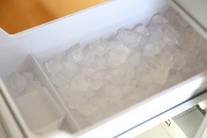 自動製氷機　受け皿