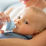 湯冷ましでなく水道水を飲ませてはいけないの?湯冷ましがおすすめな理由!