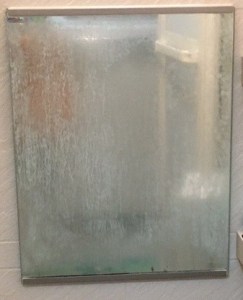 カルキ汚れ　お風呂の鏡