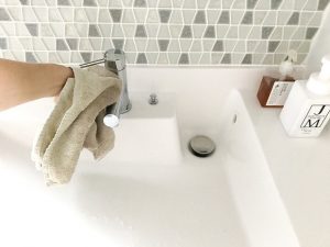 カルキ　ふき取る