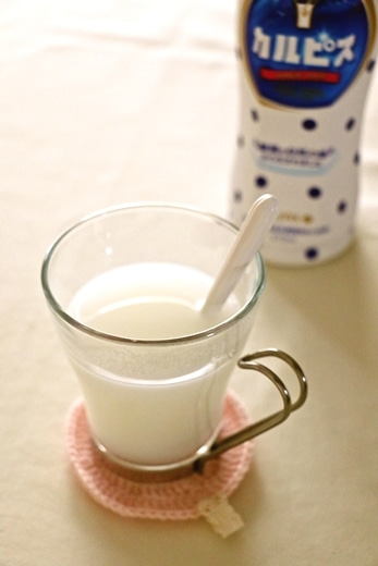 ホットカルピス　混ぜる