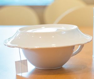 ティーパック　蓋で蒸らす