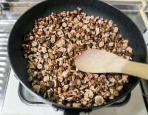 たんぽぽの根　焙煎