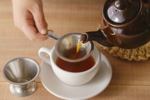 はちみつレモンティー 注ぐ