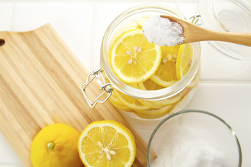 塩はちみつレモン　熱中症対策