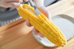 コーンの粒　取り方　バターナイフ