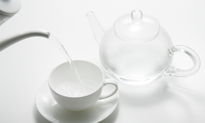 はちみつレモンティー カップを温める